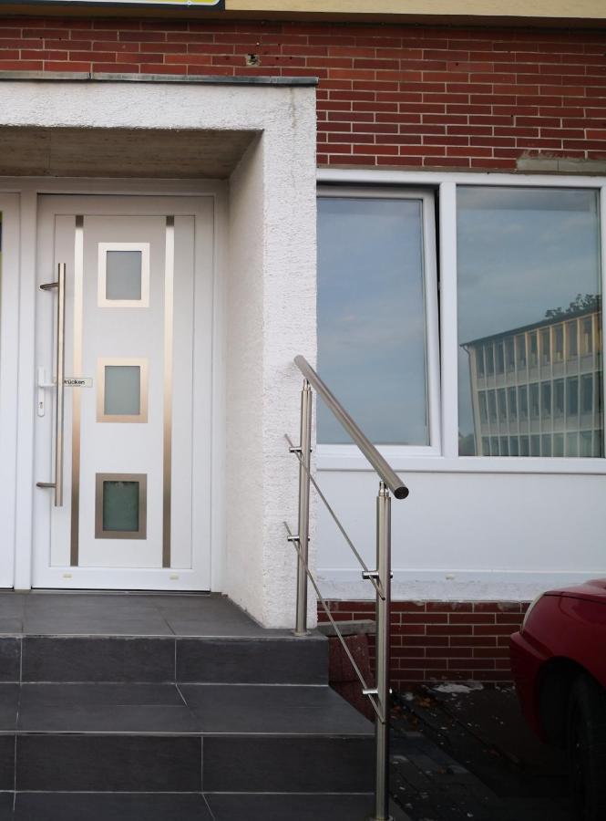 Warburg, Fewo "Sweet Home" 2,5 Zi- Eg-Separater Eingang - Parkplatz - Terasse- Komfortabel,Renoviert Esterno foto