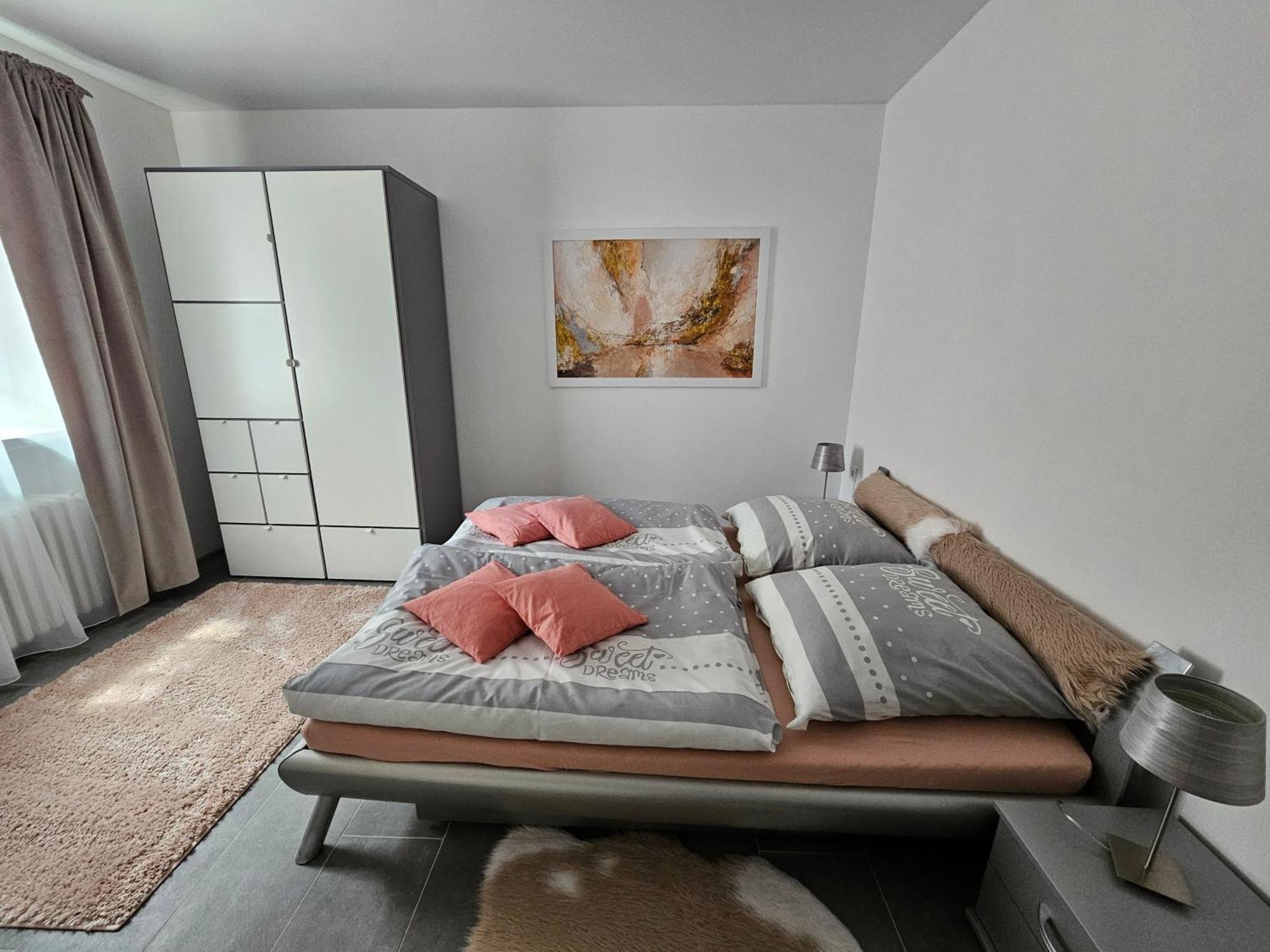 Warburg, Fewo "Sweet Home" 2,5 Zi- Eg-Separater Eingang - Parkplatz - Terasse- Komfortabel,Renoviert Esterno foto